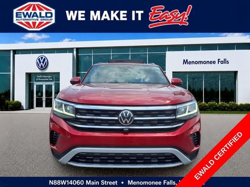Used 2020 Volkswagen Atlas Cross Sport SEL Premium AWD/4WD image 2