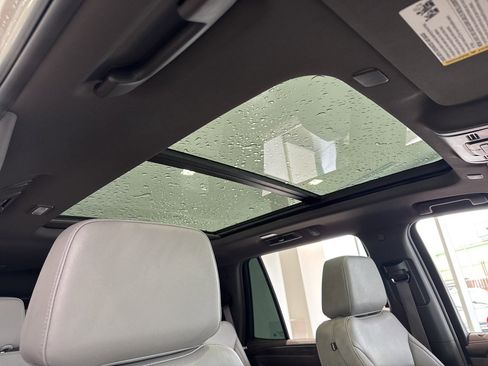 Used 2023 Chevrolet Tahoe Z71 w/ Luxury Package image 61