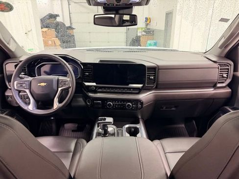 Certified 2025 Chevrolet Silverado 1500 LTZ image 21