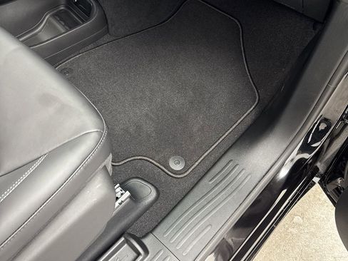 New 2026 Chrysler Pacifica Select w/ S Appearance Package image 29