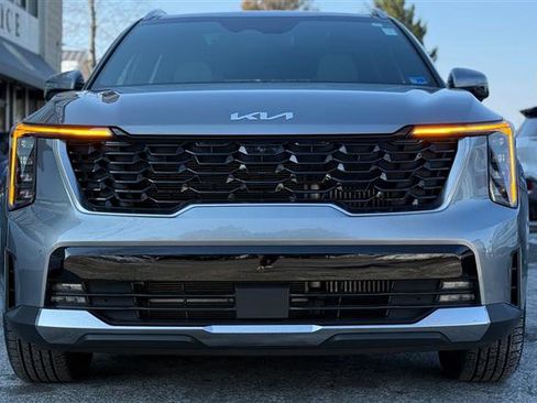 Used 2025 Kia Sorento SX Prestige image 8