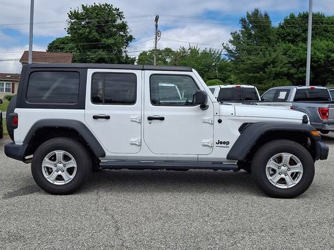 Used 2022 Jeep Wrangler Unlimited Sport AWD/4WD image 10