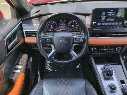 Used 2023 Mitsubishi Outlander SEL FWD image 16