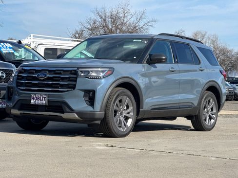 New 2026 Ford Explorer Active w/ Active Comfort Package image 7