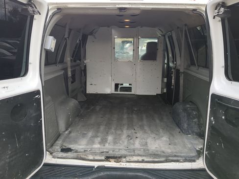 Used 2014 Ford E-150 and Econoline 150 XL w/ Power Windows & Locks Group image 27