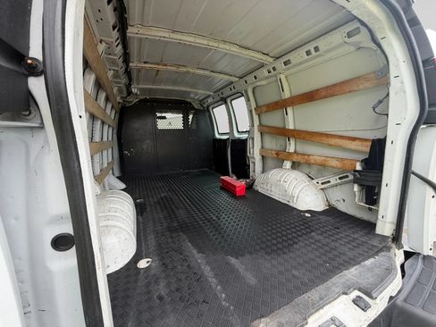 Used 2022 GMC Savana 2500 w/ Driver Convenience Package RWD image 26