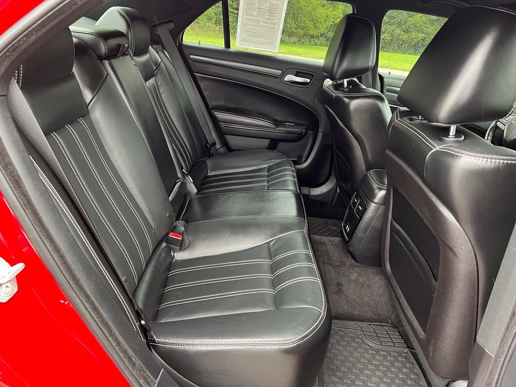 Used 2016 Chrysler 300 S AWD/4WD image 17