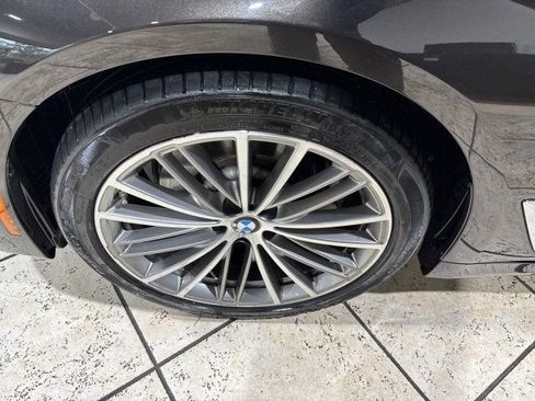 Used 2019 BMW 530e w/ Executive Package RWD image 28