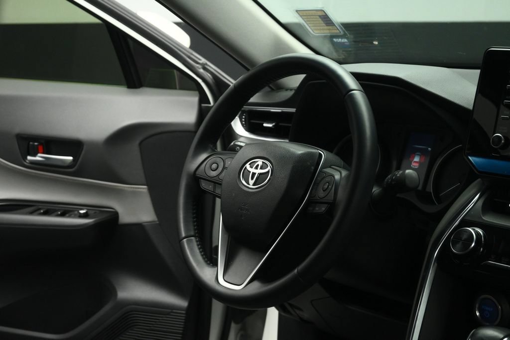 Used 2022 Toyota Venza LE AWD/4WD image 60