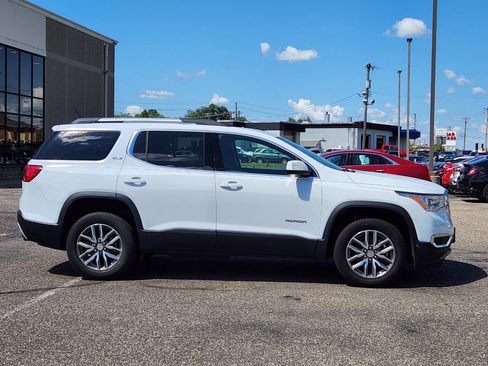 Used 2019 GMC Acadia SLE image 45