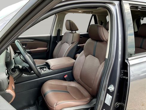 Used 2023 Honda Pilot Elite image 21