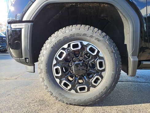 New 2026 GMC Sierra 3500 Denali Ultimate AWD/4WD image 6