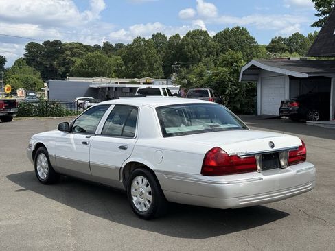 Used 2005 Mercury Grand Marquis LSE RWD image 6