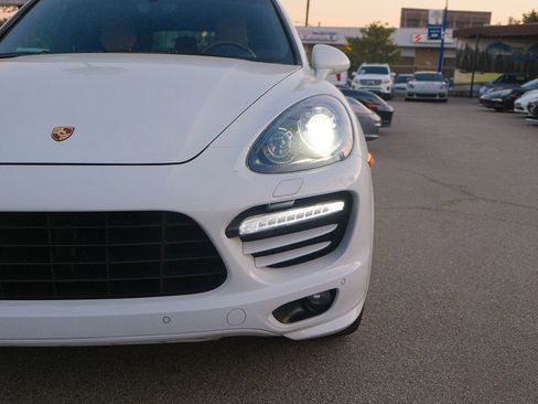 Used 2014 Porsche Cayenne GTS image 43