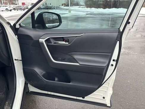 Certified 2021 Toyota RAV4 XLE Premium image 10