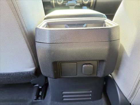 Certified 2025 Toyota Tacoma SR5 image 20