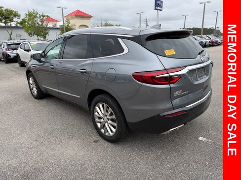 Used 2020 Buick Enclave Essence FWD image 9