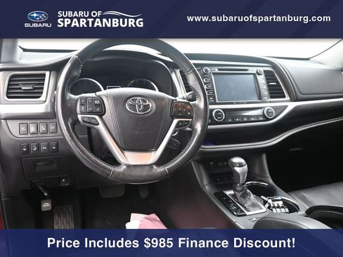 Used 2018 Toyota Highlander Limited Platinum image 15