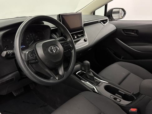 Used 2024 Toyota Corolla LE w/ LE Convenience Package image 8