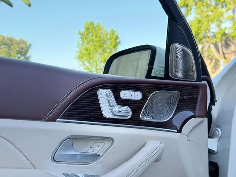 Used 2021 Mercedes-Benz Maybach GLS 600 4MATIC image 15