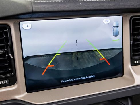 Used 2025 Ford Bronco Outer Banks image 50