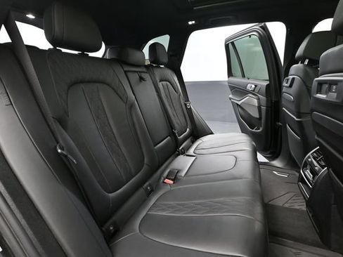 Used 2022 BMW X5 M50i AWD/4WD image 48