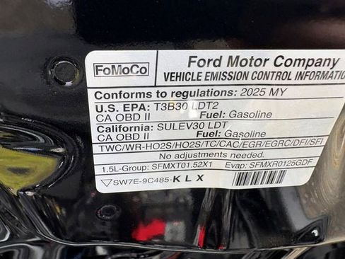 Used 2025 Ford Escape Active AWD/4WD image 6