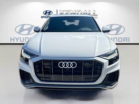 Used 2023 Audi Q8 Premium Plus AWD/4WD image 2