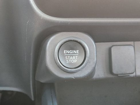 Used 2024 Ford Maverick Lariat w/ FX4 Off-Road Package AWD/4WD image 23