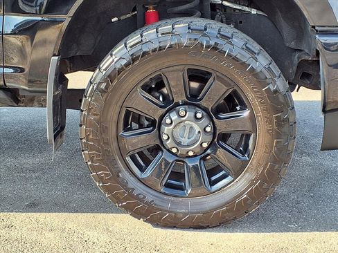 Used 2017 Ford F350 Platinum w/ Platinum Ultimate Package image 9