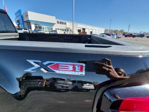 New 2026 GMC Sierra 3500 SLT image 12