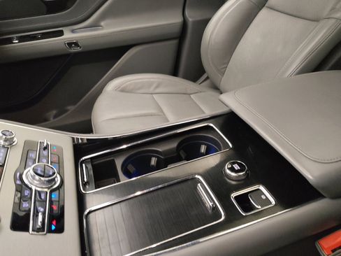 Used 2021 Lincoln Aviator Reserve w/ Equipment Group 201A image 26