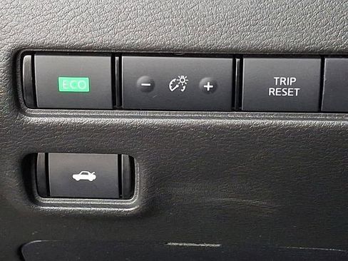 Used 2024 Nissan Sentra SV image 21