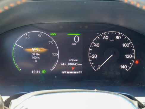 Used 2025 Honda CR-V Sport Touring image 12