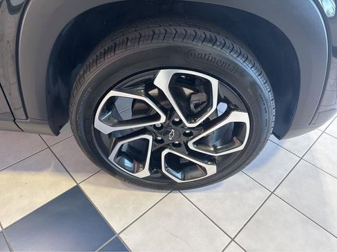 Used 2025 Chevrolet Trax RS w/ Driver Confidence Package FWD image 6