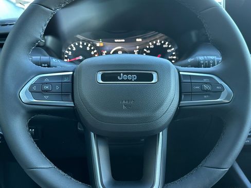 New 2026 Jeep Compass Latitude image 24