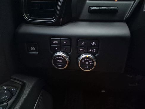 Certified 2024 GMC Sierra 2500 AT4X image 20