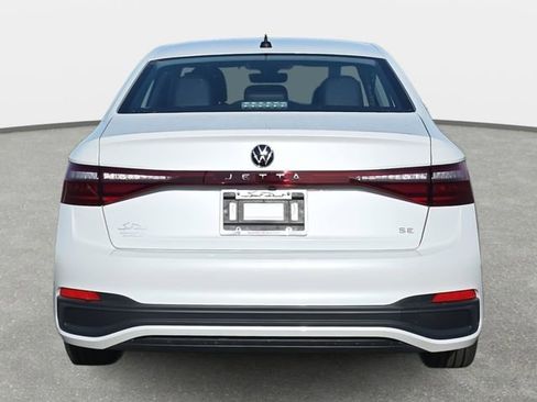 New 2026 Volkswagen Jetta SE FWD image 6