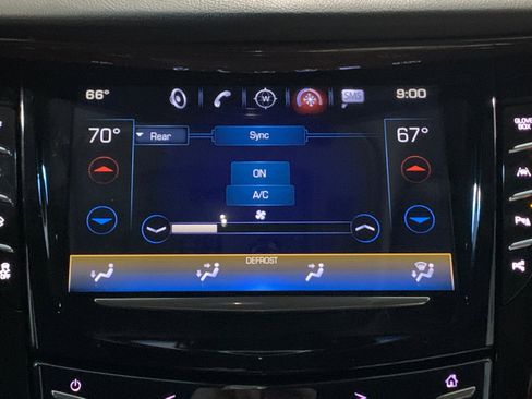 Used 2020 Cadillac Escalade Luxury w/ Escalade Sport Edition image 8