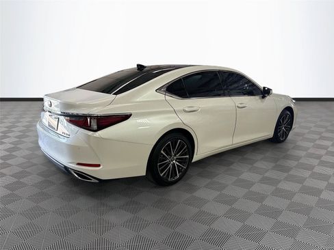 Used 2025 Lexus ES 350 w/ Premium Package FWD image 7