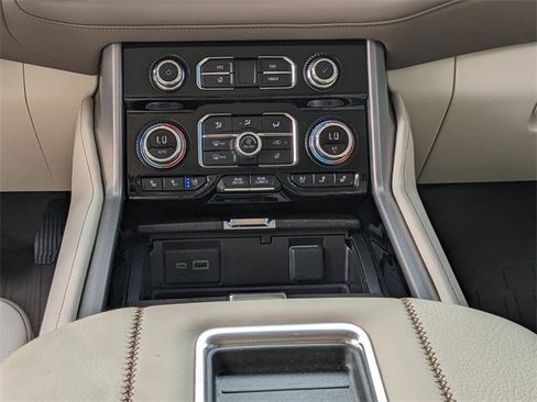Used 2024 GMC Yukon Denali w/ Denali Reserve Package image 22