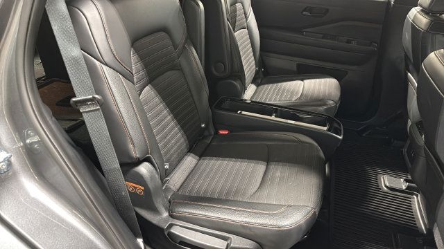 Used 2024 Nissan Pathfinder Rock Creek AWD/4WD image 25