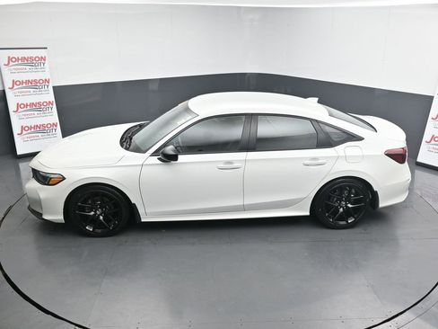 Used 2025 Honda Civic Sport image 27