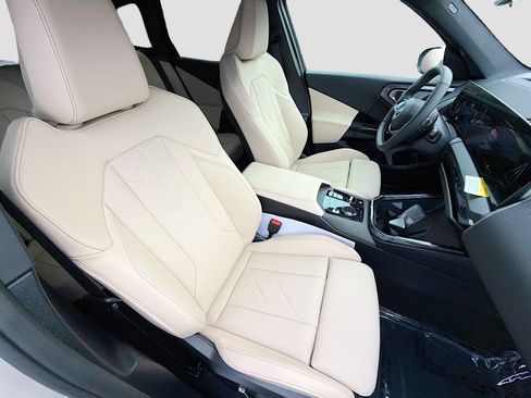 New 2026 BMW X3 xDrive30 w/ Premium Package AWD/4WD image 14