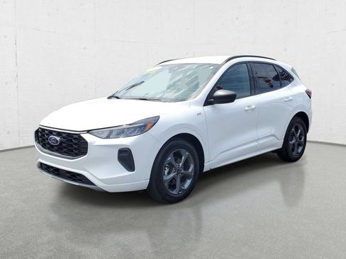 Used 2023 Ford Escape ST-Line w/ Equipment Group 301A FWD image 4