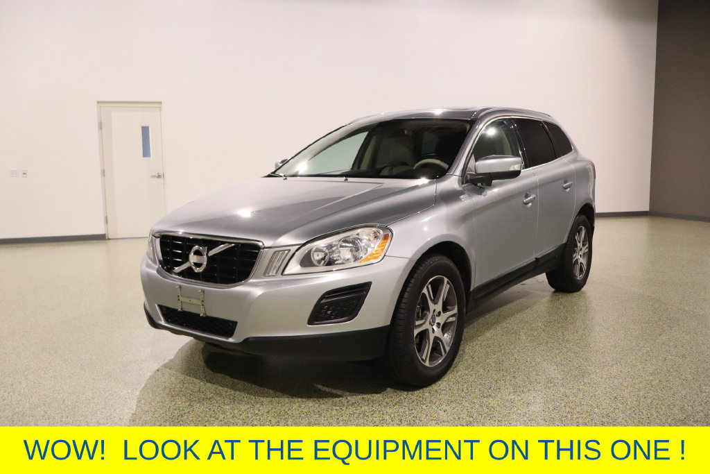 Used 2011 Volvo XC60 T6 AWD/4WD image 4