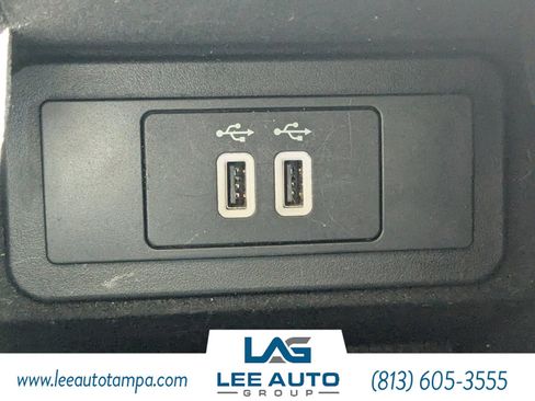 Used 2018 Lincoln MKT AWD image 26