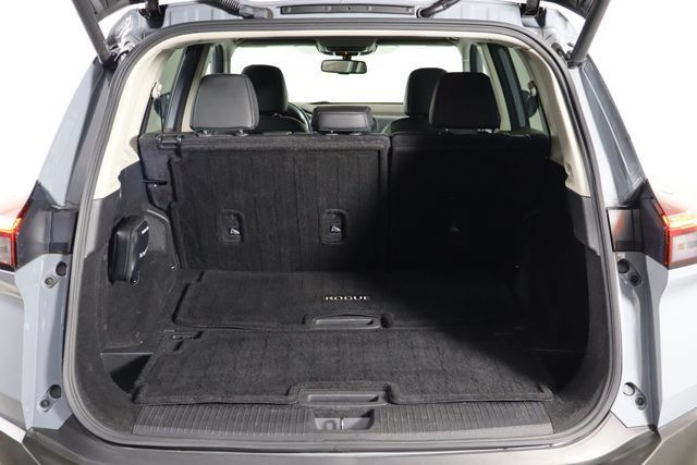 Used 2023 Nissan Rogue SL FWD image 16