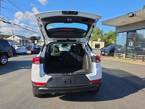 Used 2021 Chevrolet TrailBlazer LS AWD/4WD image 13