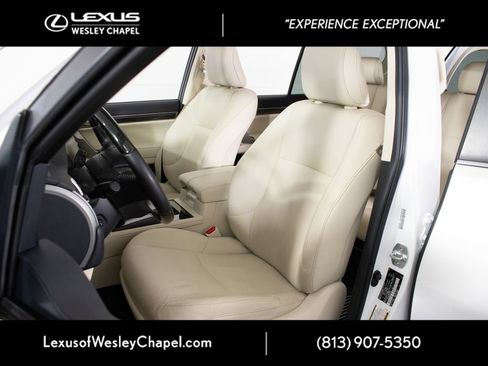 Used 2023 Lexus GX 460 Luxury AWD/4WD image 13